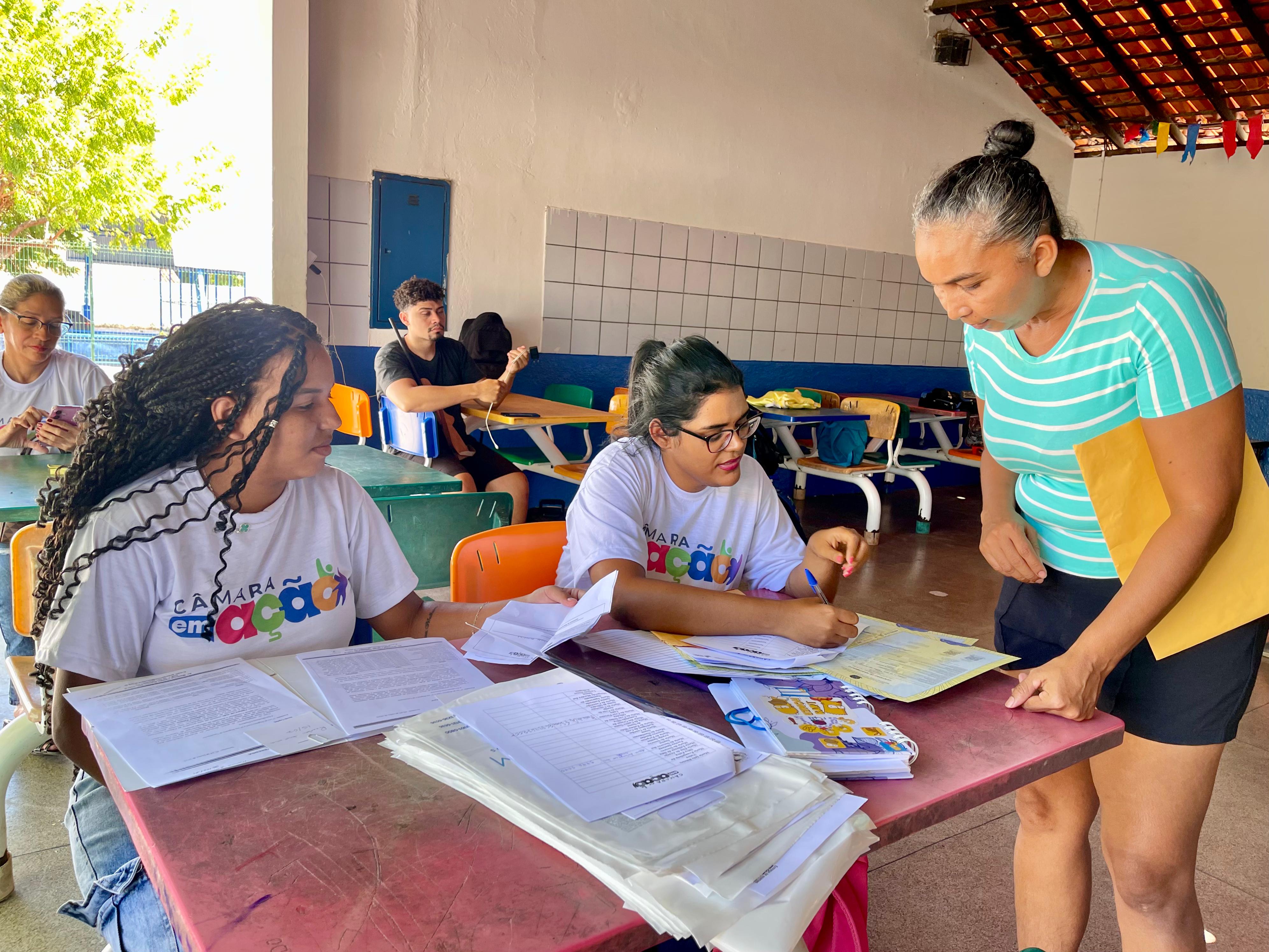 População recebe RGs, certidões e exames de mamografia solicitados no Câmara em Ação