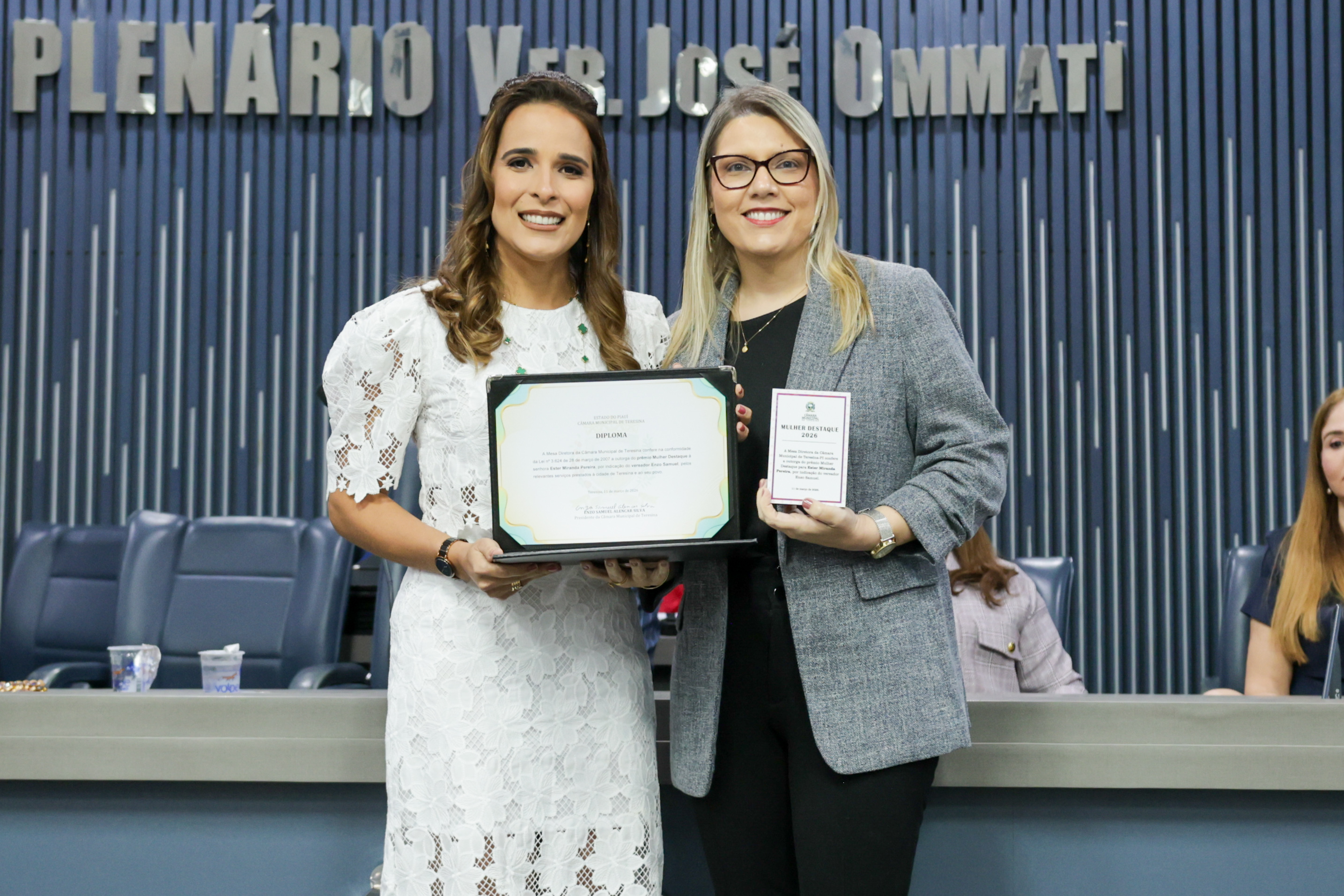 Câmara de Teresina celebra força e protagonismo feminino no Prêmio Mulher Destaque 2026