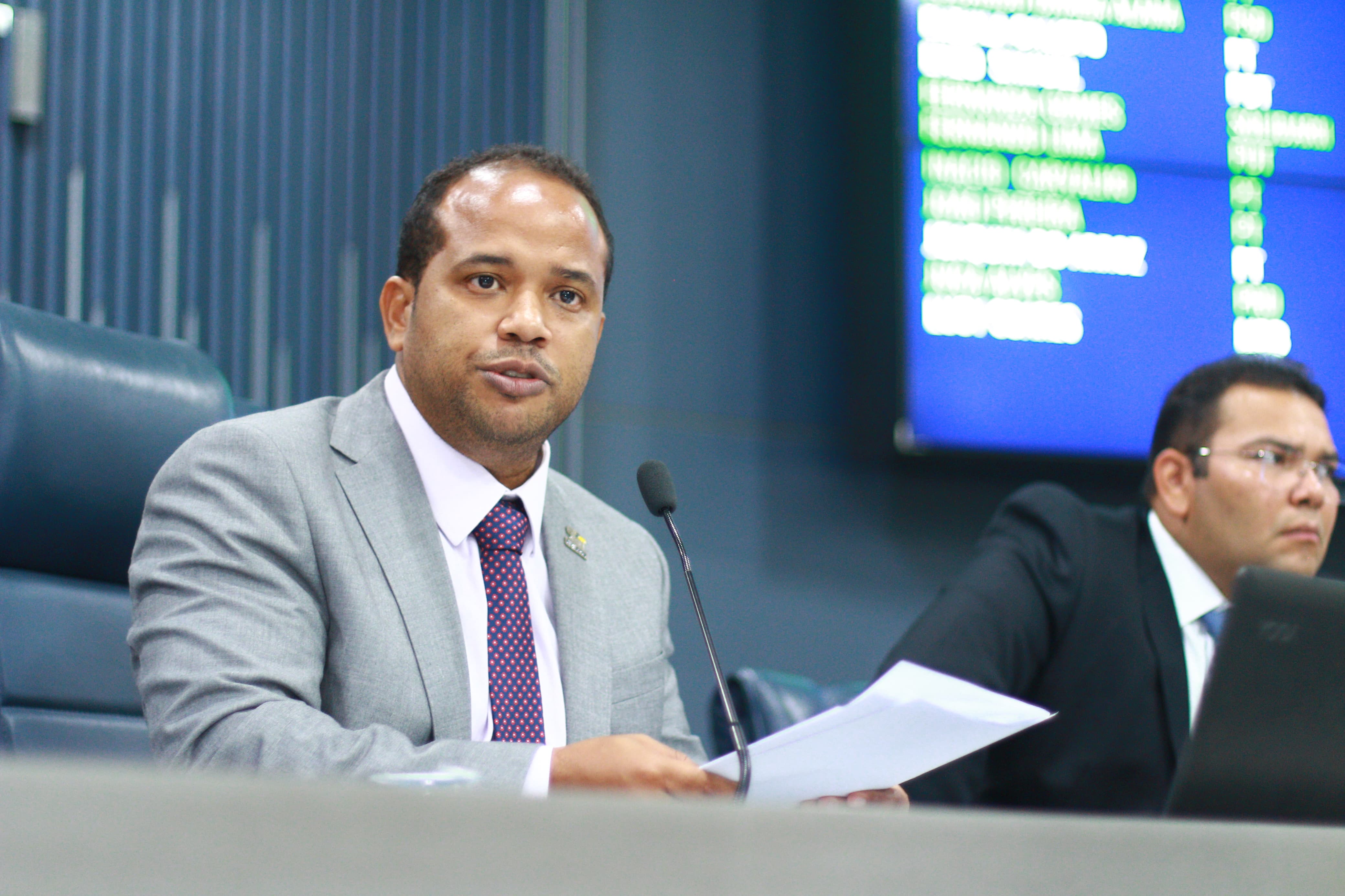 Enzo Samuel destaca aprovação de emendas da bancada para destravar obras em Teresina